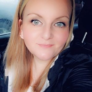 Meet your Posher, Becky